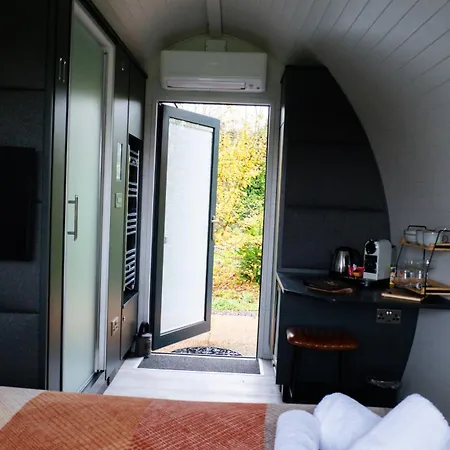 Hidden Acres- Luxury Glamping Pod 马拉海德