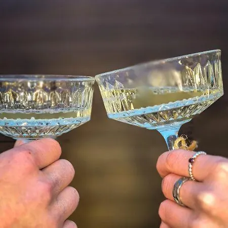 Сasa de vacaciones Hidden Acres- Luxury Glamping Pod *